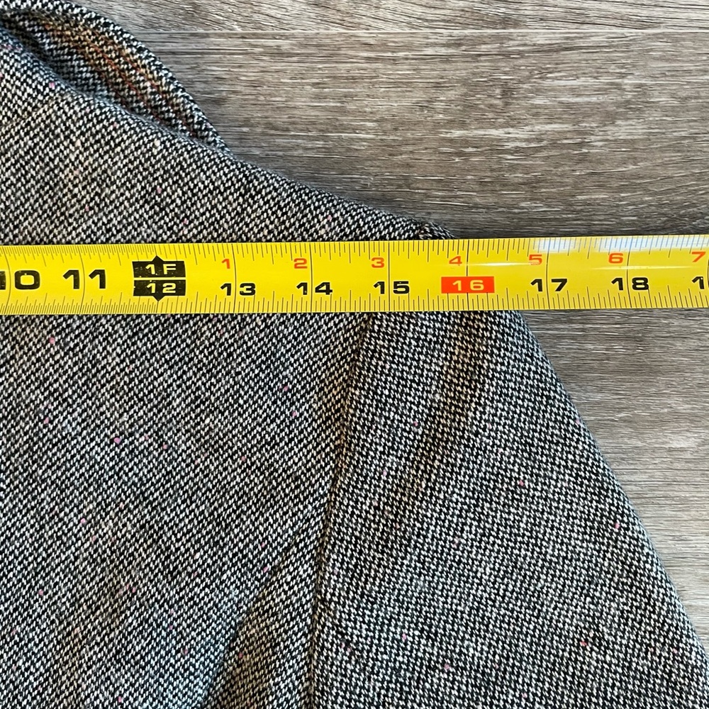 GAP black and white wool blend blazer, size 2 - Picture 12 of 13